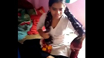 Desi cute girl giving blowjob very nice.