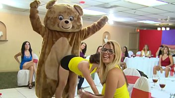 DANCING BEAR - Bachelorette Party With Big Dick Male Strippers, CFNM Style!