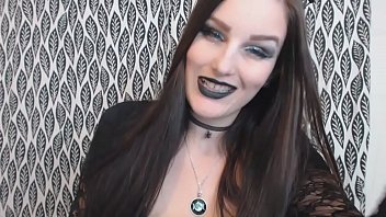 Big Boobs Mistress calls it out SPH