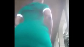 Ghanaian big ass nurse shows twerking moves