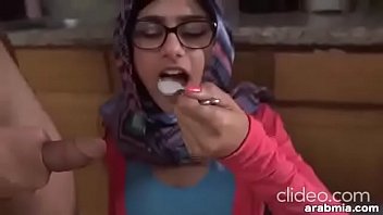 mia khalifa loop sucking drinking spoon tea cum