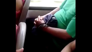 peruana tetona en el bus av Brasil