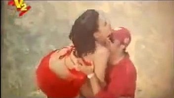 Bangla Hot song- Ke holo choka-Nodi-Teji Purush - YouTube.MP4